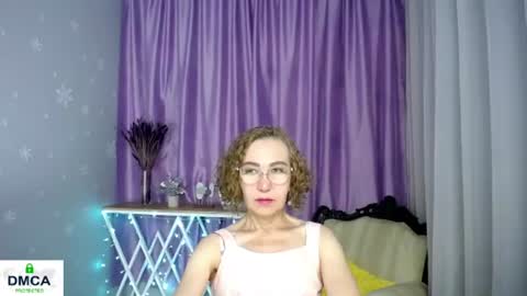 Snapshot of queen_a_n_i chatting on July 25, 2026, 7:39 am A N I Ill be here on December 1st online show from July 25, 2026, 7:39 am