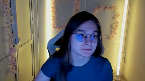 Amelie online show from April 23, 2026, 8:46 am