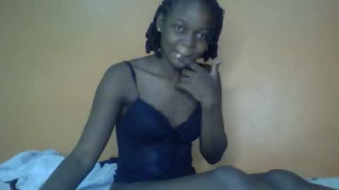 queen_banice online show from February 21, 2026, 9:27 pm