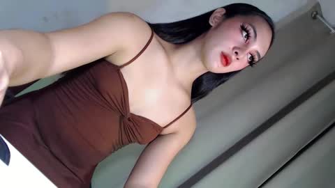 queen_danaya online show from September 9, 2025, 2:44 am