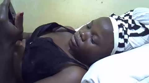 Snapshot of queen_darling3 chatting on September 18, 2025, 10:01 pm Gentrix online show from September 18, 2025, 10:01 pm