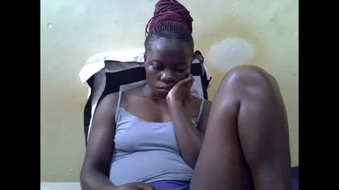 Snapshot of queen_darling3 chatting on October 18, 2025, 8:04 am Gentrix online show from October 18, 2025, 8:04 am