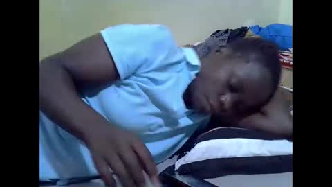 Snapshot of queen_darling3 chatting on October 27, 2025, 8:40 am Gentrix online show from October 27, 2025, 8:40 am