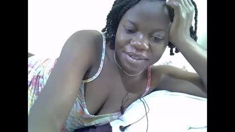 Snapshot of queen_darling3 chatting on November 18, 2025, 10:31 am Gentrix online show from November 18, 2025, 10:31 am