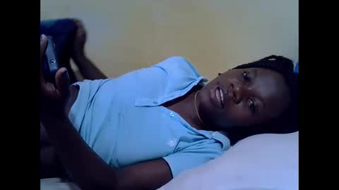 Snapshot of queen_darling3 chatting on November 22, 2025, 7:18 am Gentrix online show from November 22, 2025, 7:18 am