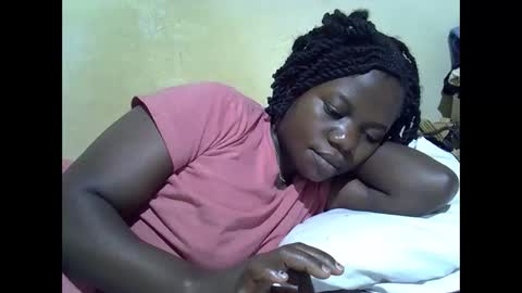 Snapshot of queen_darling3 chatting on November 25, 2025, 10:10 pm Gentrix online show from November 25, 2025, 10:10 pm