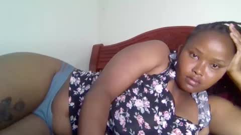 queen_doli online show from March 22, 2026, 8:01 pm