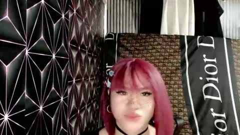 Snapshot of queen_elicktra chatting on May 7, 2026, 1:44 am JOY online show from May 7, 2026, 1:44 am