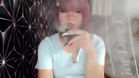 Snapshot of queen_elicktra chatting on May 13, 2026, 2:58 pm JOY online show from May 13, 2026, 2:58 pm