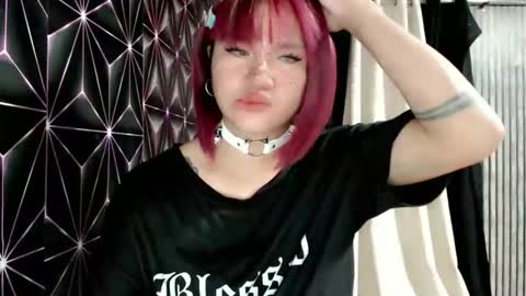 Snapshot of queen_elicktra chatting on May 31, 2026, 8:43 pm JOY online show from May 31, 2026, 8:43 pm