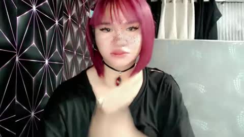 Snapshot of queen_elicktra chatting on June 8, 2026, 2:17 pm JOY online show from June 8, 2026, 2:17 pm