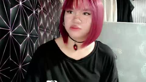 Snapshot of queen_elicktra chatting on June 10, 2026, 12:33 am JOY online show from June 10, 2026, 12:33 am
