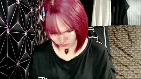 Snapshot of queen_elicktra chatting on June 19, 2026, 12:15 am JOY online show from June 19, 2026, 12:15 am