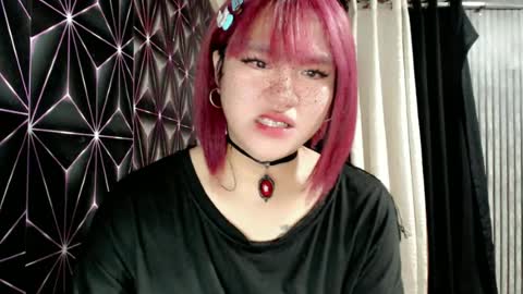 Snapshot of queen_elicktra chatting on June 22, 2026, 12:13 pm JOY online show from June 22, 2026, 12:13 pm