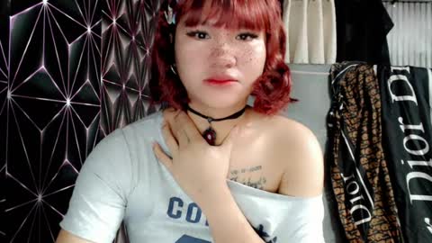 Snapshot of queen_elicktra chatting on July 26, 2026, 11:44 pm JOY online show from July 26, 2026, 11:44 pm