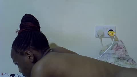 queen_fantacy online show from March 9, 2026, 7:29 pm