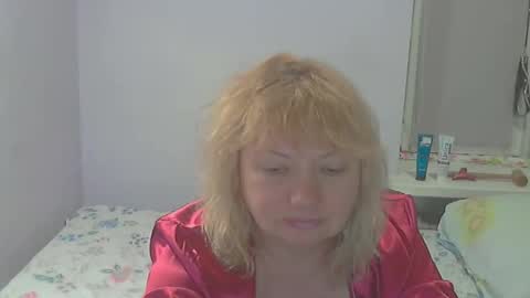 Snapshot of queen_jane8 chatting on May 12, 2026, 7:55 pm queen_jane8 online show from May 12, 2026, 7:55 pm