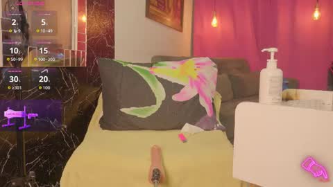 Snapshot of queen_kamil chatting on July 11, 2026, 4:04 am queen_kamil online show from July 11, 2026, 4:04 am