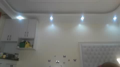 Queen kikih online show from March 15, 2026, 5:02 am