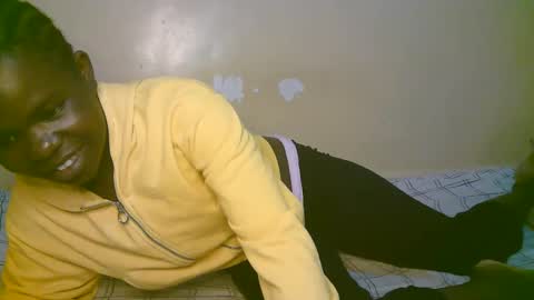 queen_latasha online show from April 27, 2026, 7:01 pm