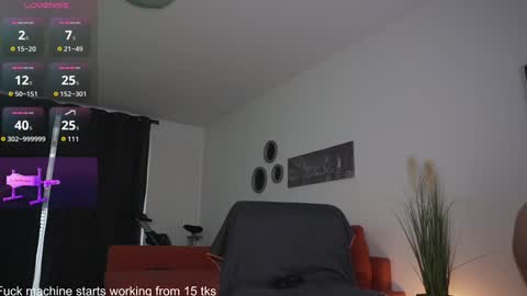 queen_leylla online show from November 28, 2025, 6:38 am