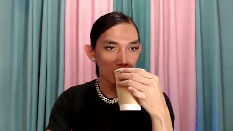 Snapshot of queen_lucifer chatting on November 25, 2025, 8:14 am Queen Lucifer online show from November 25, 2025, 8:14 am