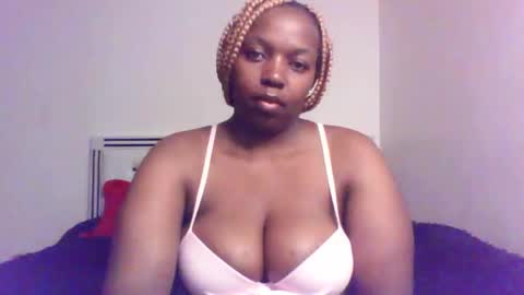 QUEEN online show from April 13, 2026, 3:45 am