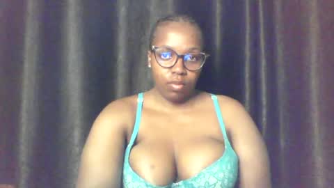 QUEEN online show from June 12, 2026, 4:00 am