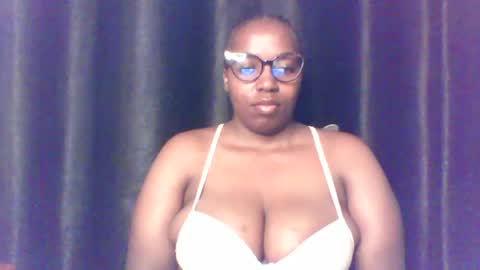 QUEEN online show from June 15, 2026, 3:53 am