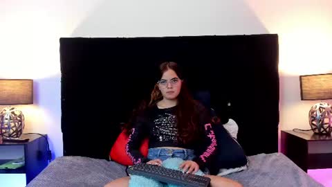 queen_misy online show from June 29, 2026, 9:26 pm