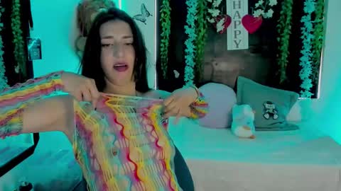 Snapshot of queen_natttyy chatting on March 5, 2026, 3:19 pm queen_natttyy online show from March 5, 2026, 3:19 pm