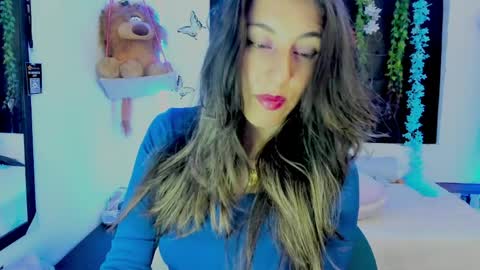 Snapshot of queen_natttyy chatting on April 8, 2026, 3:17 am queen_natttyy online show from April 8, 2026, 3:17 am