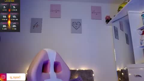 QueenNyx online show from July 25, 2026, 6:11 am