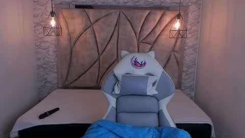 Snapshot of queen_perla_ chatting on February 27, 2025, 12:02 pm online show from February 27, 2025, 12:02 pm