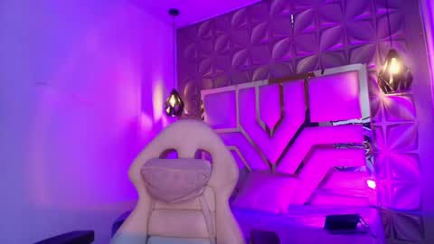   online show from April 29, 2026, 11:58 am