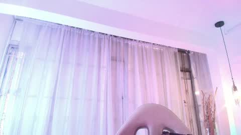 Snapshot of queen_perla_ chatting on June 9, 2026, 12:06 pm online show from June 9, 2026, 12:06 pm