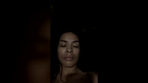 queen_reyna68 online show from July 13, 2026, 7:44 am