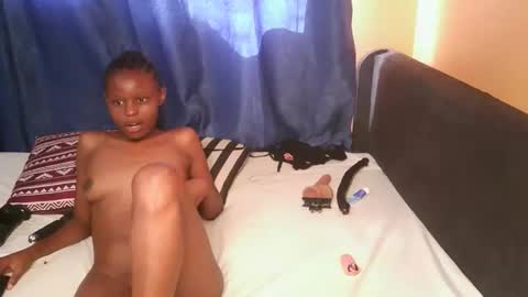 queen_sashavixen online show from November 15, 2025, 5:49 am