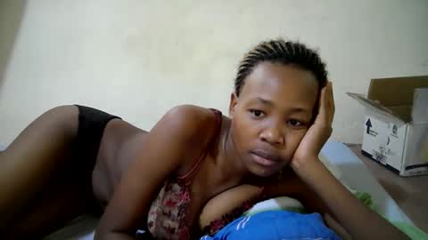 Snapshot of queen_slender chatting on May 26, 2026, 6:31 am queen_slender online show from May 26, 2026, 6:31 am