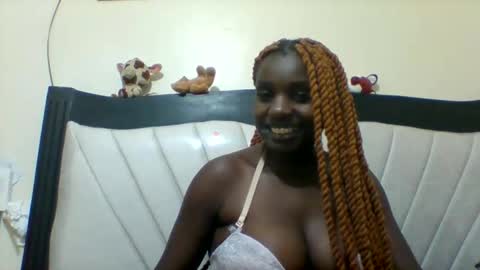 Snapshot of queen_wow2 chatting on September 16, 2025, 10:27 am queen online show from September 16, 2025, 10:27 am