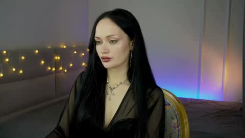 Snapshot of queenaliss chatting on May 23, 2026, 6:51 am Your world and the universe Aliss online show from May 23, 2026, 6:51 am