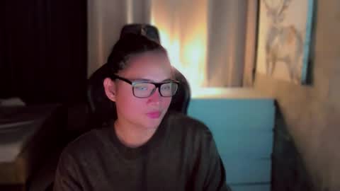 Snapshot of queenarthalia chatting on November 22, 2025, 8:57 am ARTHA online show from November 22, 2025, 8:57 am