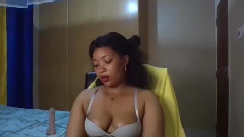 Queenbebony2 online show from September 21, 2025, 4:52 pm