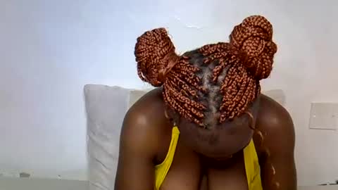 Snapshot of queenbest chatting on July 16, 2026, 3:18 pm Cindy Melahnin online show from July 16, 2026, 3:18 pm