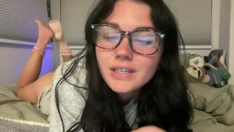 Snapshot of queencassidyy chatting on July 2, 2026, 4:07 am Cassidy online show from July 2, 2026, 4:07 am