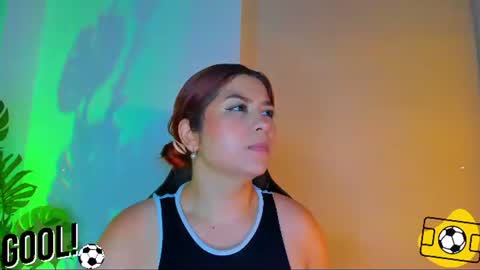 Snapshot of queengrett chatting on June 17, 2026, 7:15 pm Queen online show from June 17, 2026, 7:15 pm
