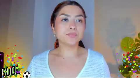 Snapshot of queengrett chatting on June 25, 2026, 6:34 pm Queen online show from June 25, 2026, 6:34 pm