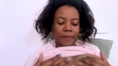 Snapshot of queenkourt chatting on November 10, 2025, 7:35 pm Kourtney online show from November 10, 2025, 7:35 pm