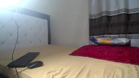 Maila online show from November 30, 2025, 8:24 pm