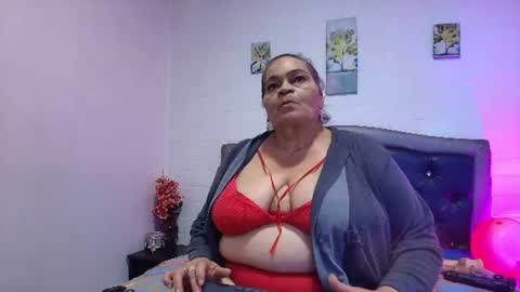 Snapshot of queenmature chatting on June 16, 2026, 7:49 pm VickyBoobss online show from June 16, 2026, 7:49 pm